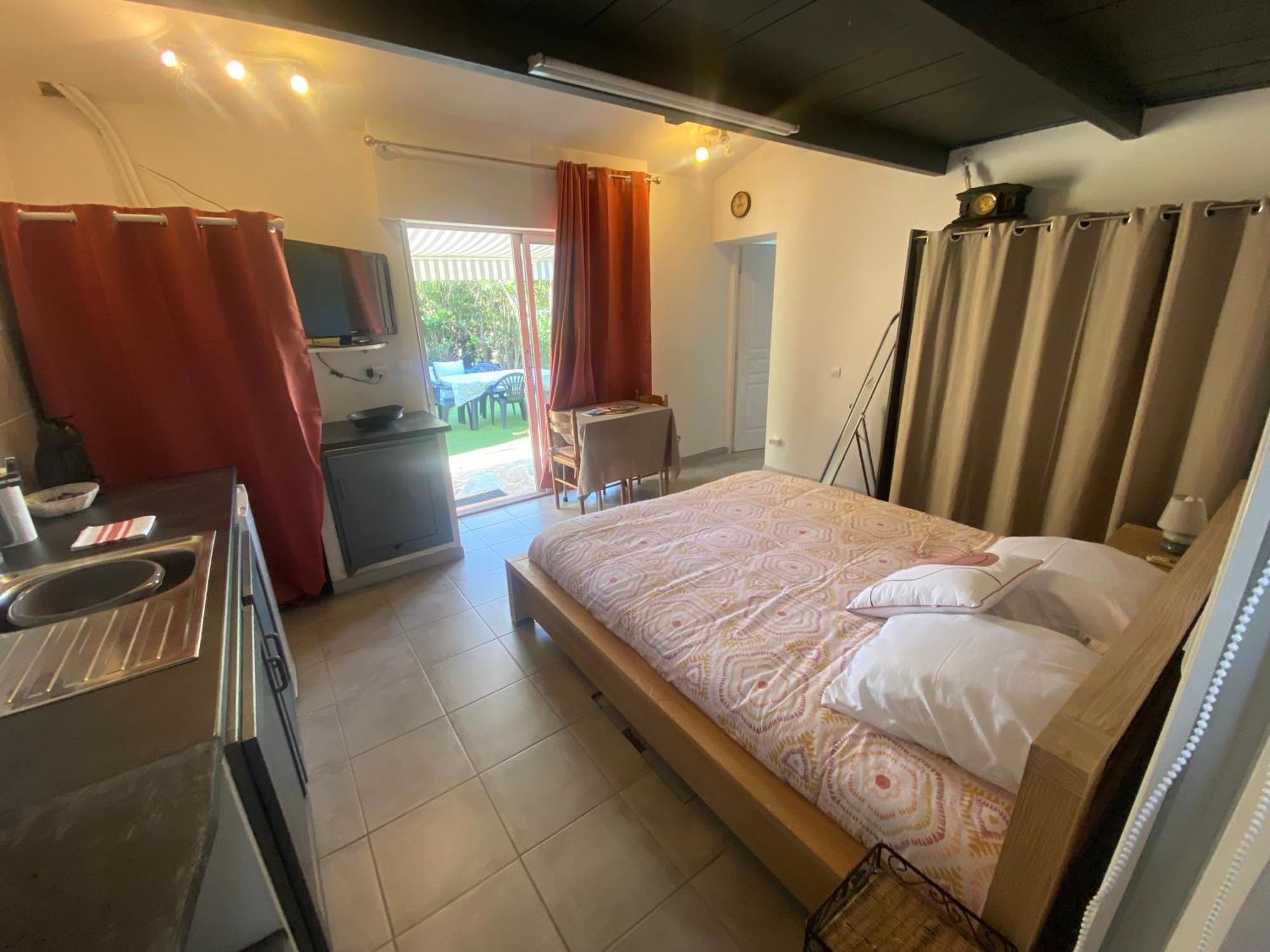 Proche Ajaccio Maisonnette Independante 4 Personnes Au Calme Alata Bagian luar foto